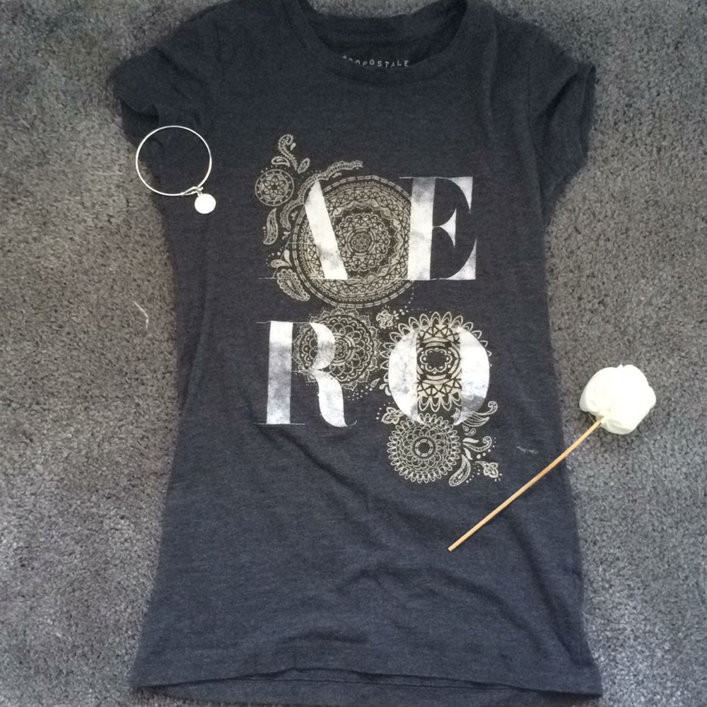 AÉROPOSTALE VINTAGE TEE XS/TP A E R O MANDALAS